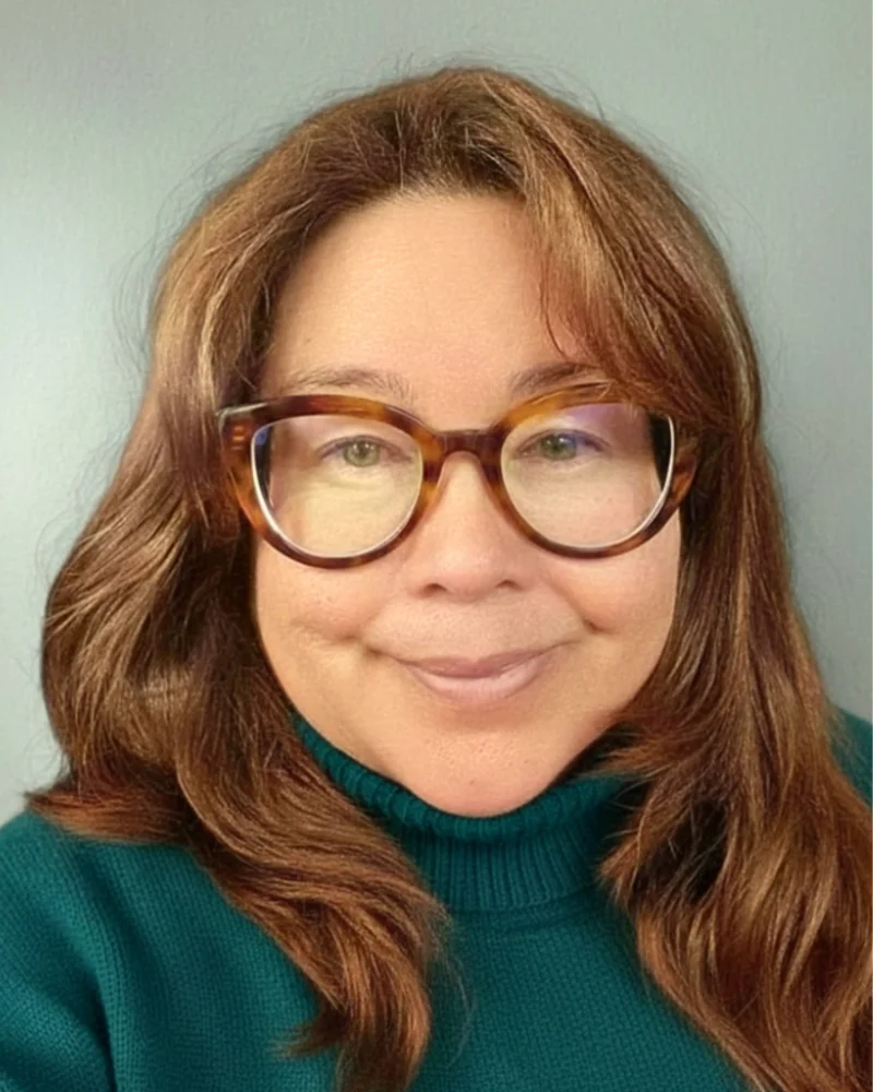 Saff Mitten headshot